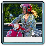 vespa_in_red_9